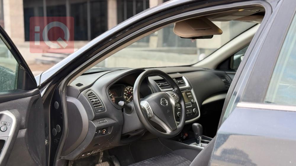 نيسان ألتيما